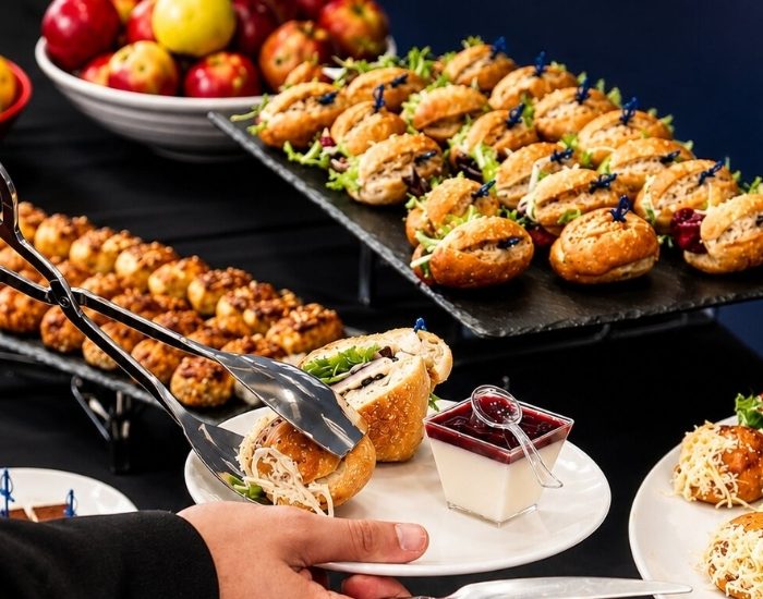 Kurumsal Yemek Operasyonlarında Yerinde Üretim ve Catering Modeli Öne Çıkıyor
