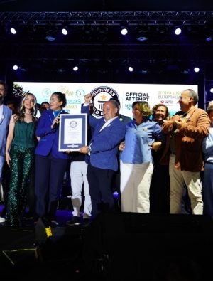 Edremit, Zeytinyağı Tadımında Guinness Rekoru Kırdı