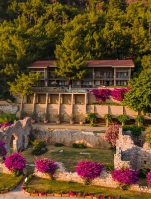 Marmaris ve Şirince’de Kış Sezonu Hareketliliği: Konaklama ve Gastronomi Bir Arada